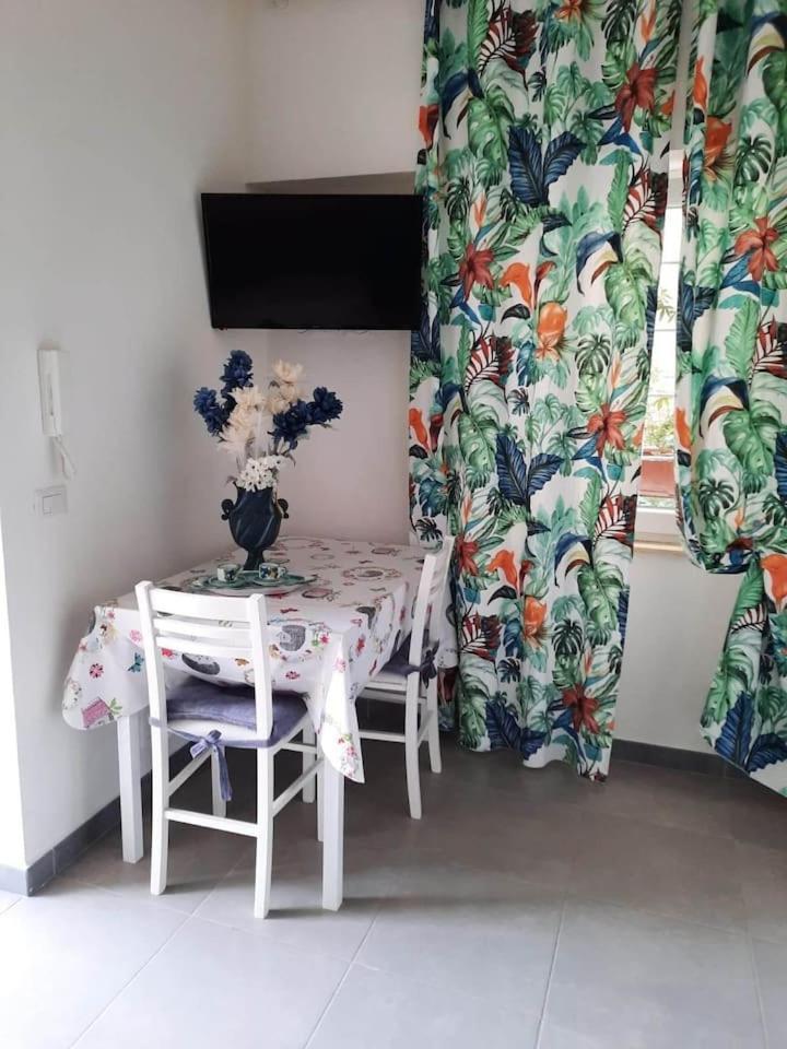 Il Giardino Di Marimar Apartment Bagian luar foto