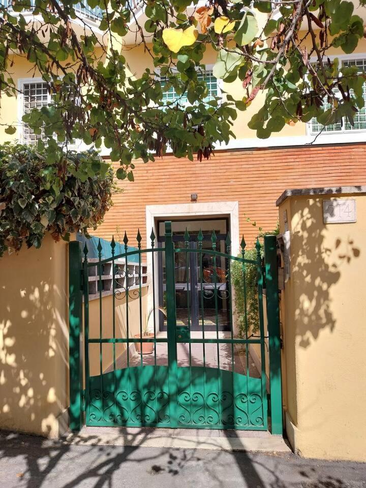 Il Giardino Di Marimar Apartment Bagian luar foto
