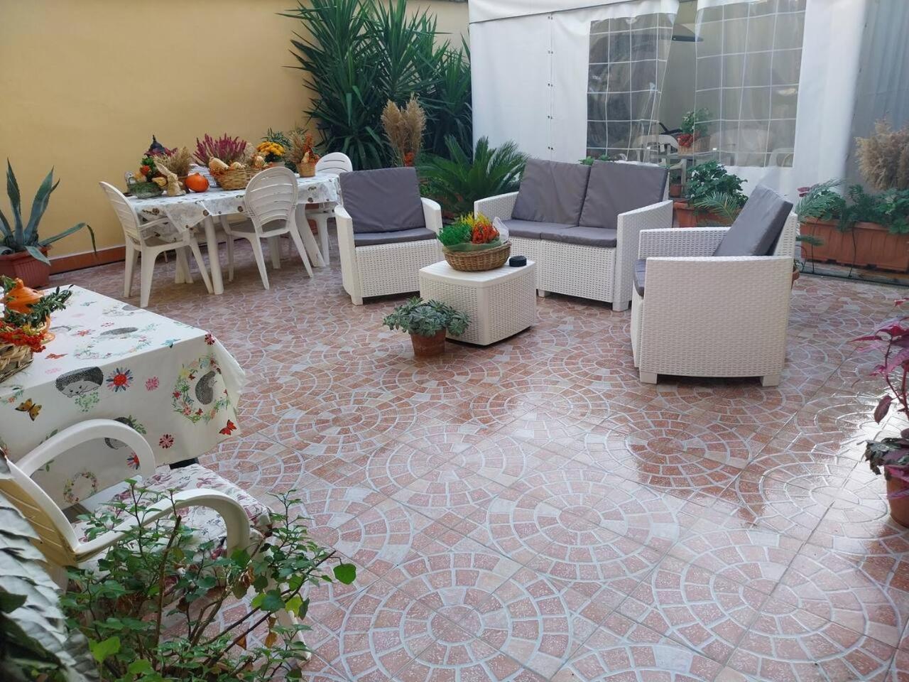 Il Giardino Di Marimar Apartment Bagian luar foto